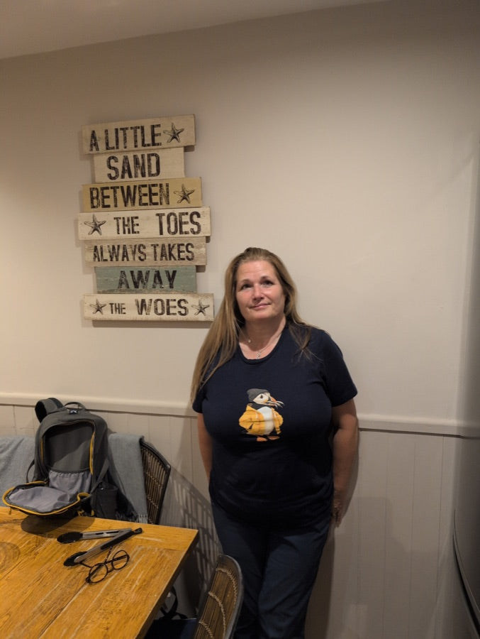 A customer wearing AukCliff, photo 4