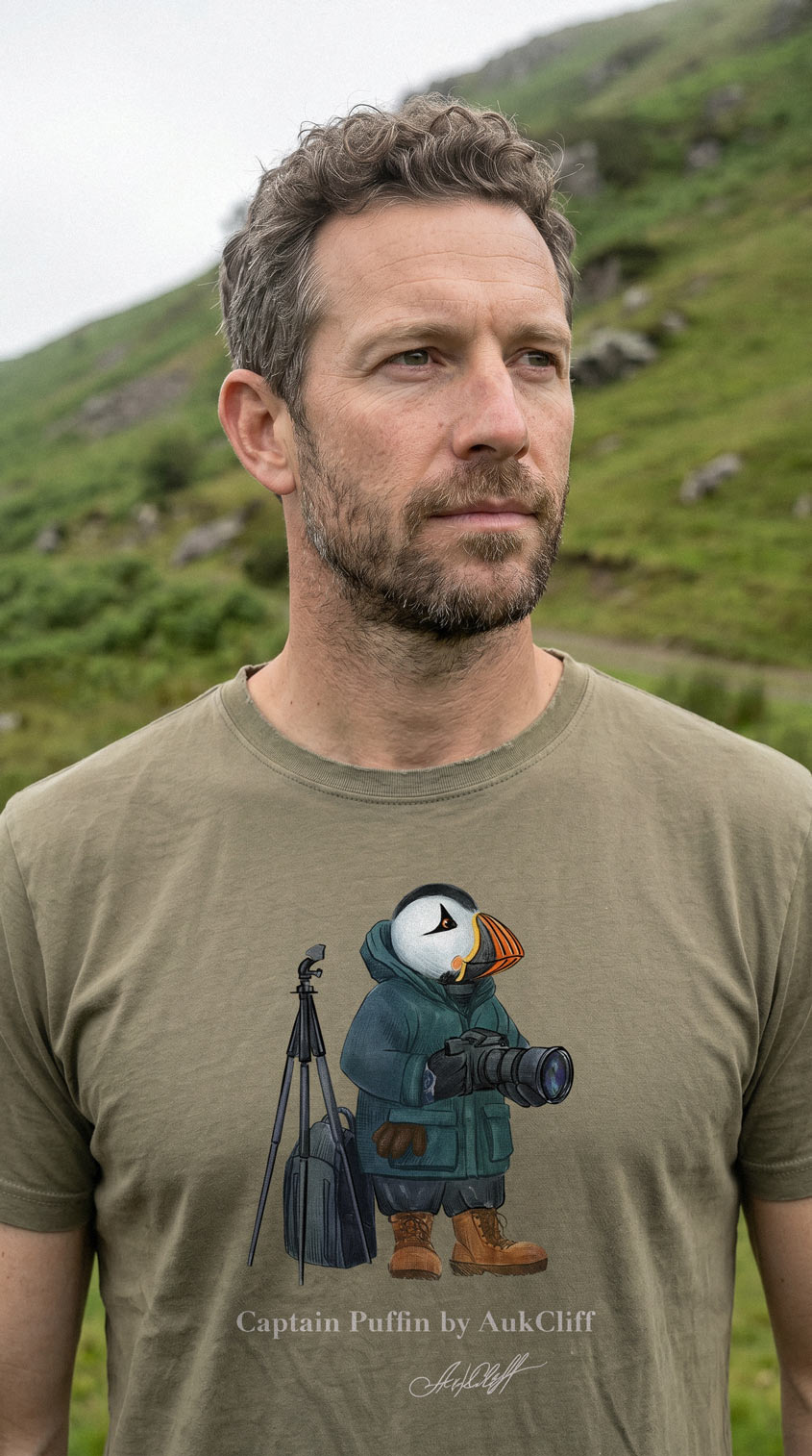 Captain Puffin Wildlife Photographer T-Shirt
