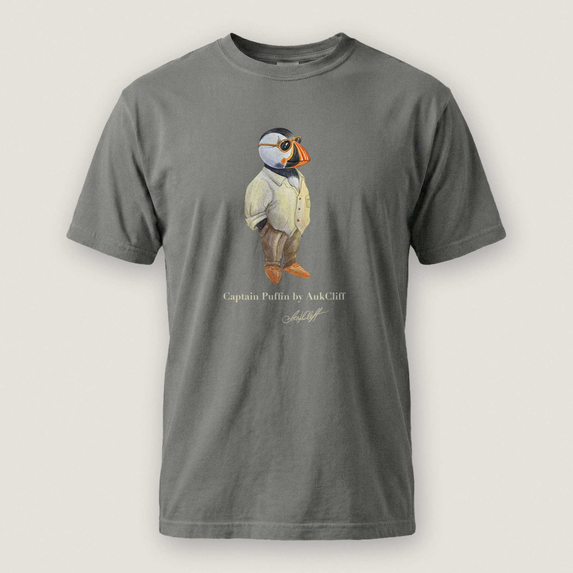 AukCliff Captain Puffin T-shirt Captain Puffin™ Fashion Explorer Comfort Colors T-Shirt