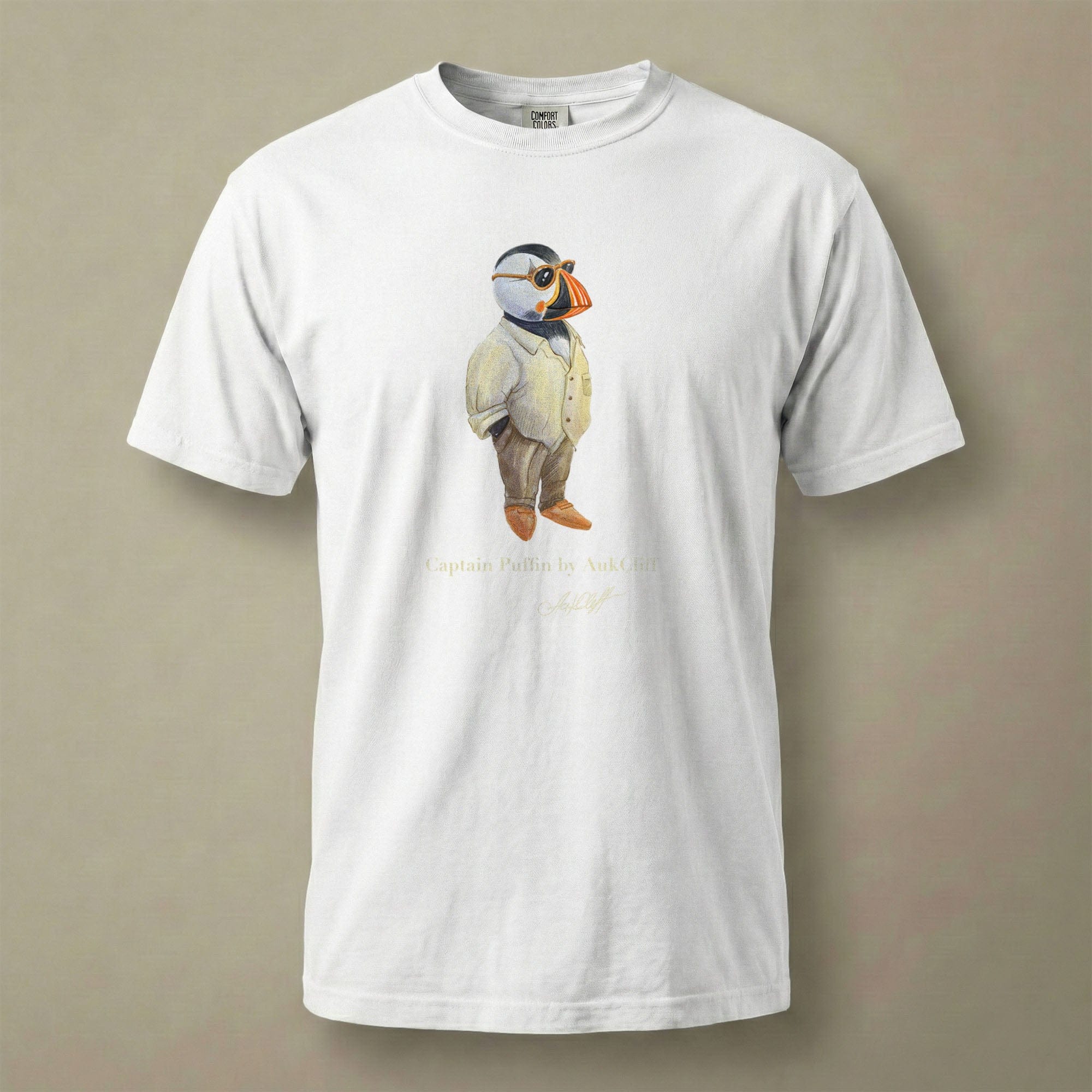 AukCliff Captain Puffin T-shirt Captain Puffin™ Fashion Explorer Comfort Colors T-Shirt