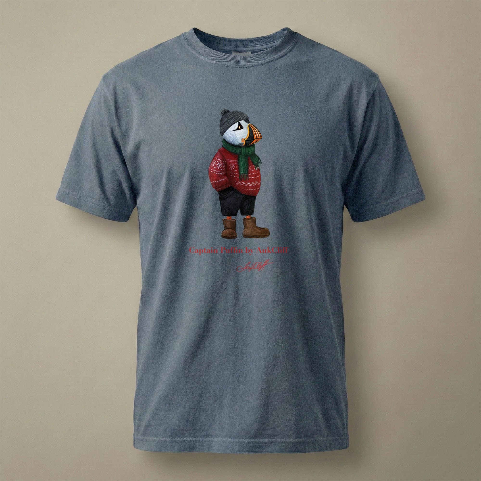 AukCliff Captain Puffin T-shirt Captain Puffin™ “Festive Puffin” Comfort Colors T-Shirt