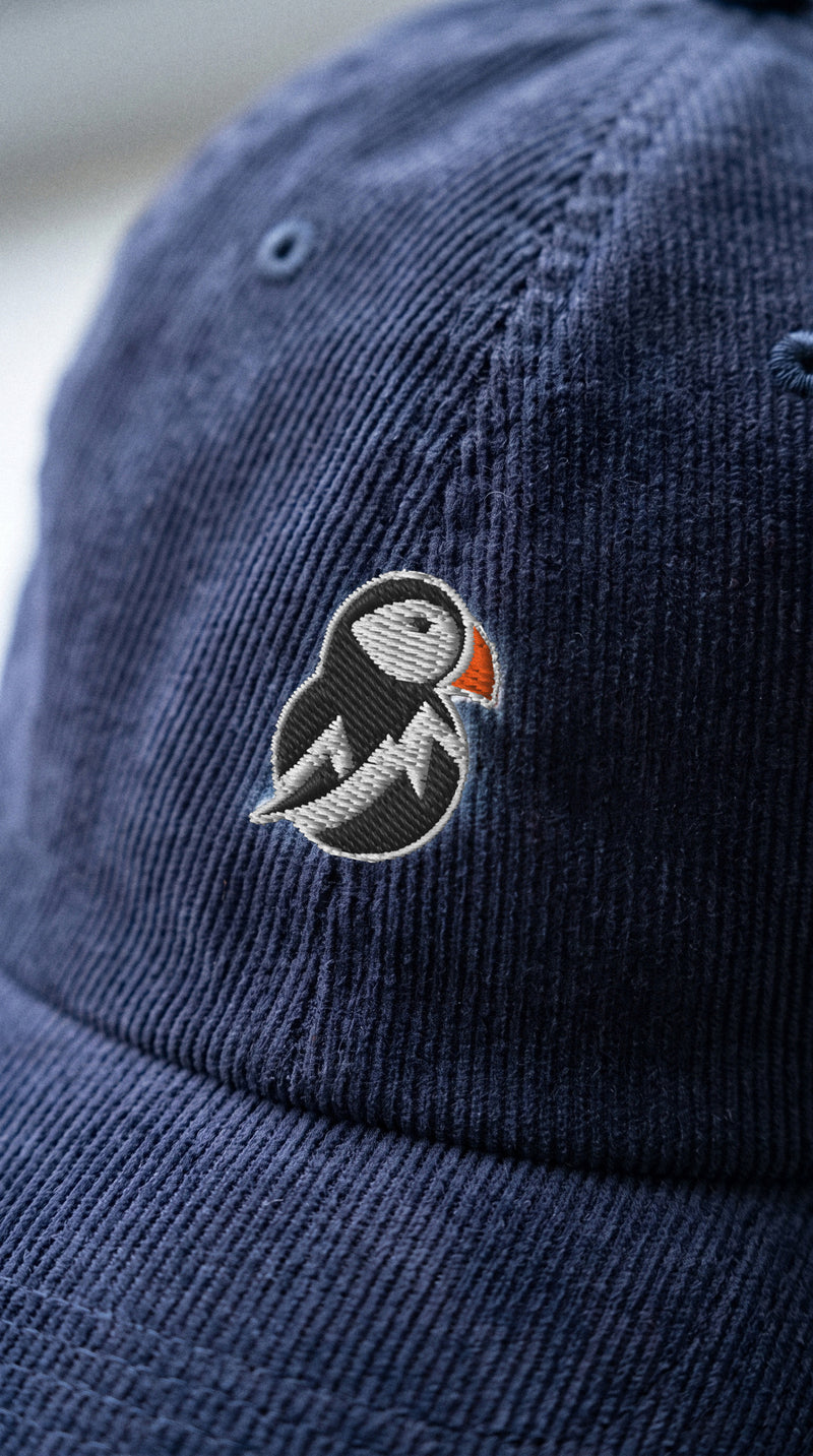AukCliff caps worn outdoors, photo 2